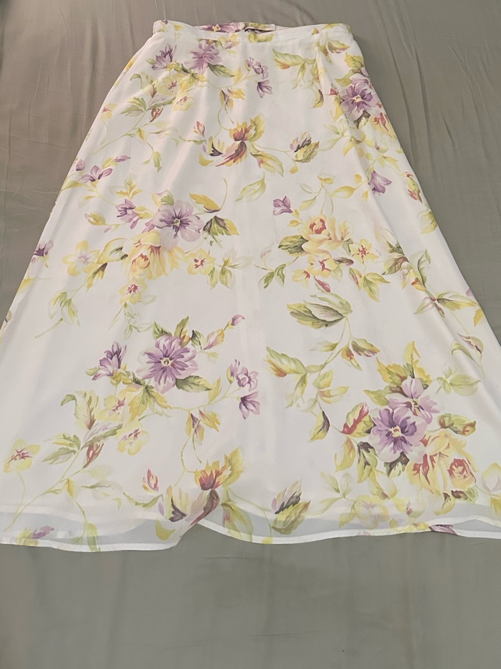 Vintage Susan Bristol White Midi Skirt with Lilac Floral Print
